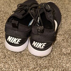 Gently used Nike Shoes